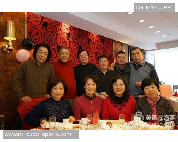 足球场上的兄弟情深似海共筑梦想与荣耀的传奇之路 足球场上的兄弟情深似海共筑梦想与荣耀的传奇之路