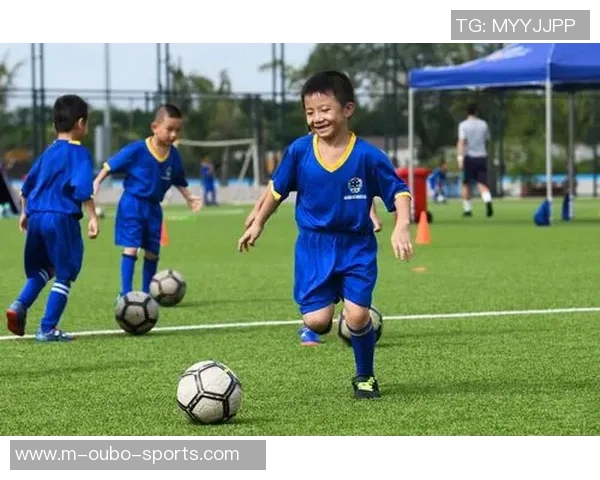 足球培养攻略全方位指南助你成为青少年足球明星的必备秘籍 足球培养攻略全方位指南助你成为青少年足球明星的必备秘籍